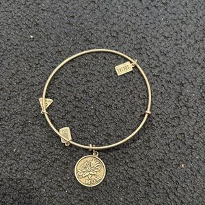 Charm Bracelet with Mom Pendant